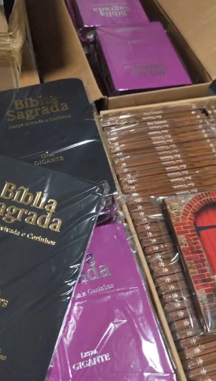 Materiais separados para distribuição.