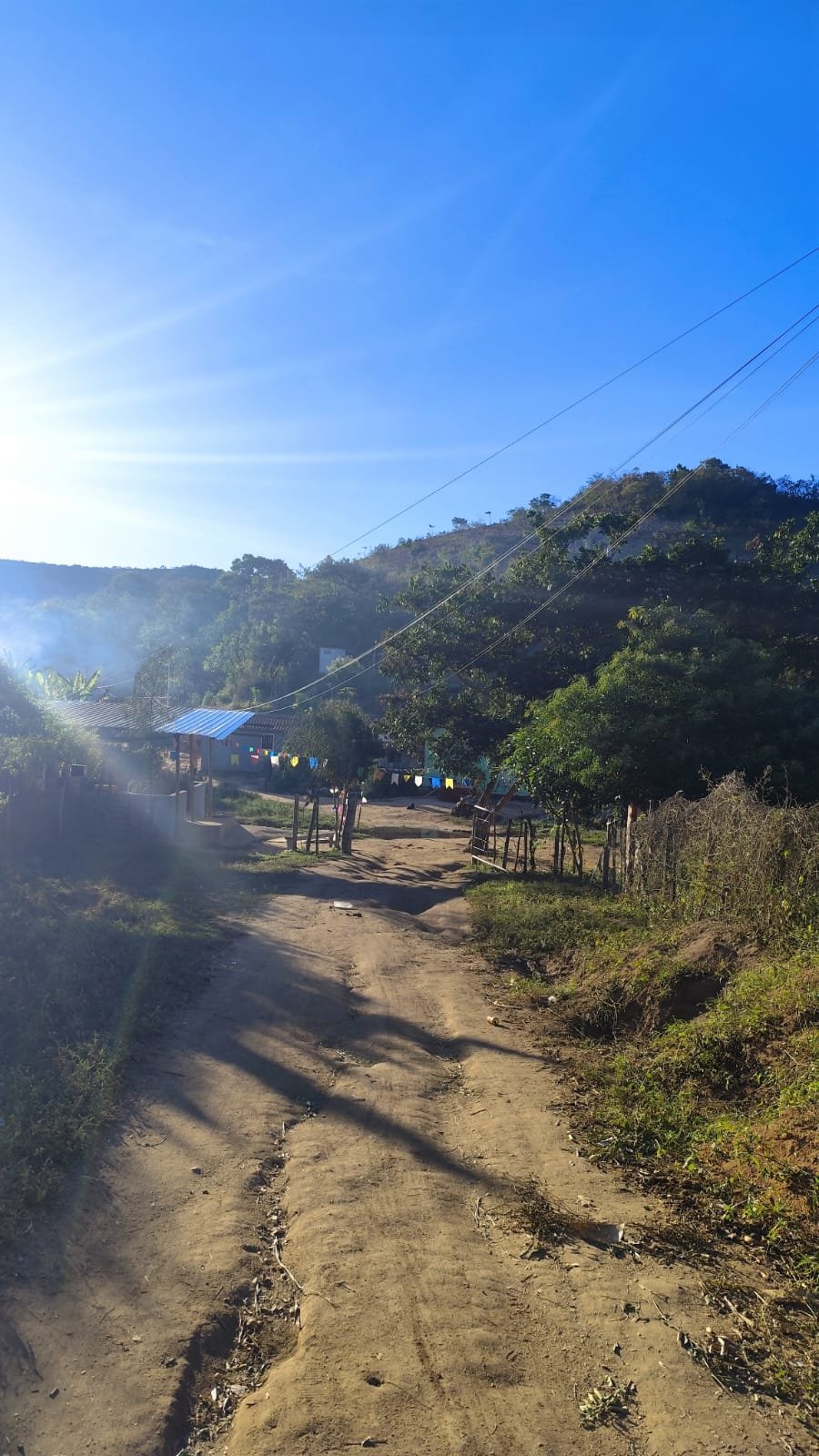 Evangelismo de porta em porta em Pau Alto.