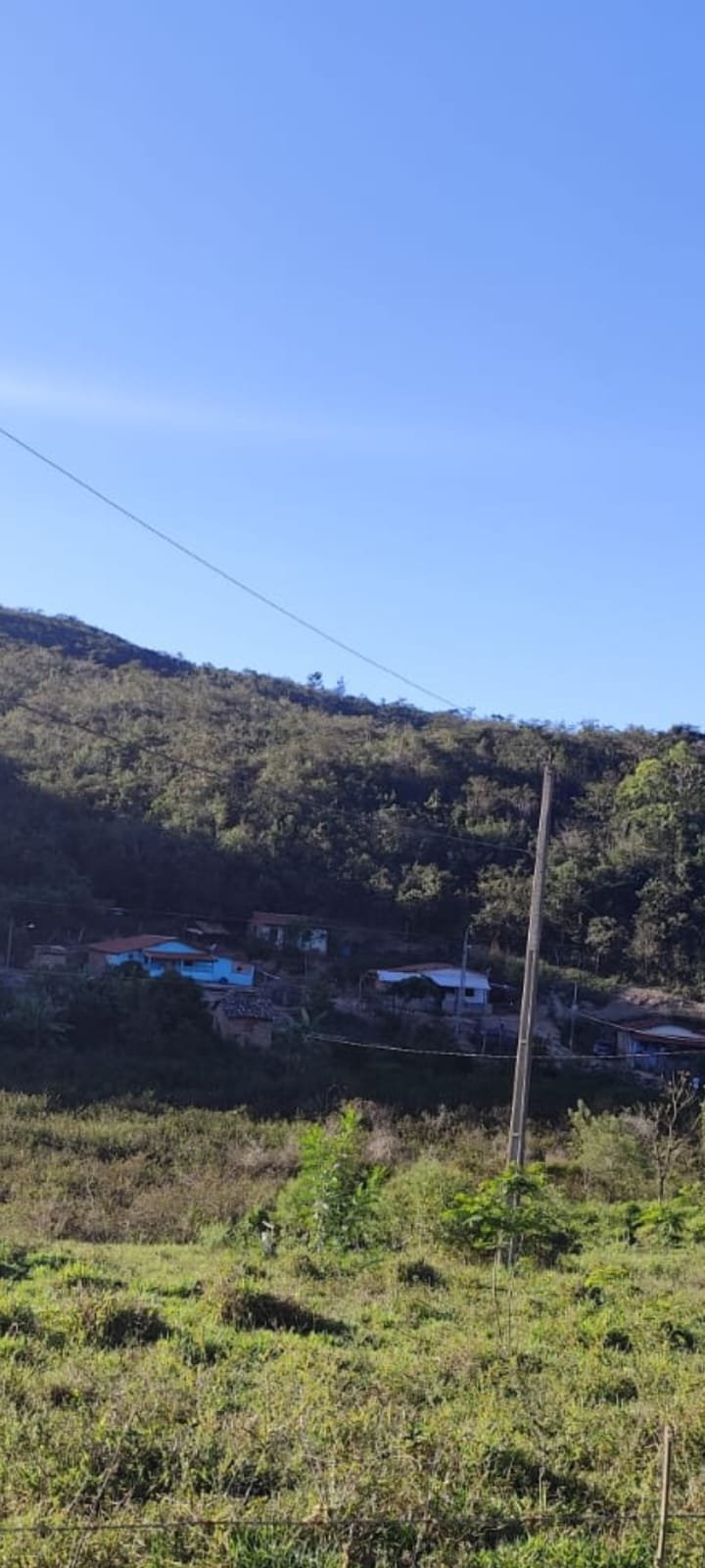 Evangelismo de porta em porta em Pau Alto.