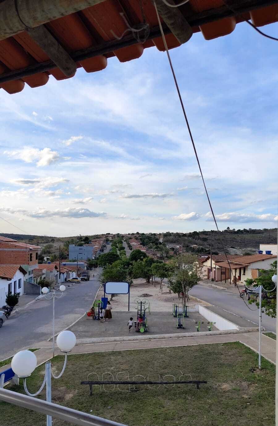 Água Boa, suas estradas e a congregação local.