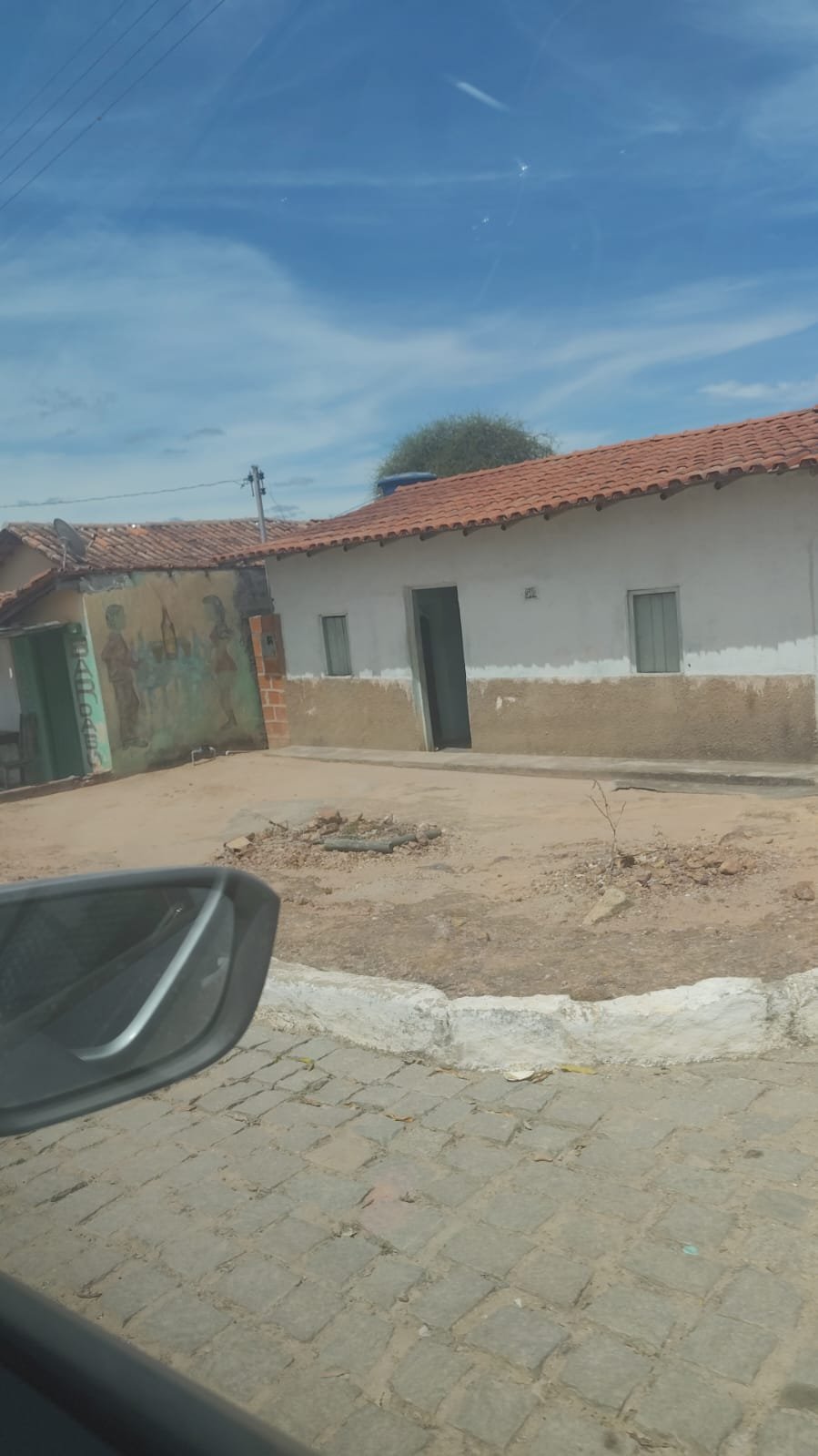 Caminhos, ruas e a Assembleia de Deus de Água Boa.