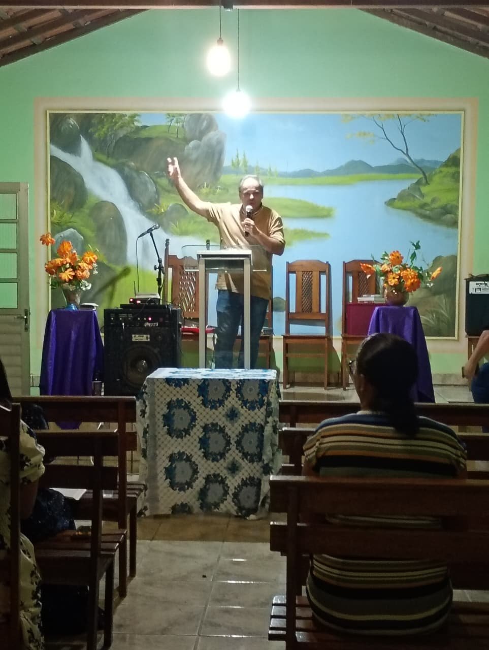 A comunidade, a Assembleia de Deus e o culto realizado em Marcela.
